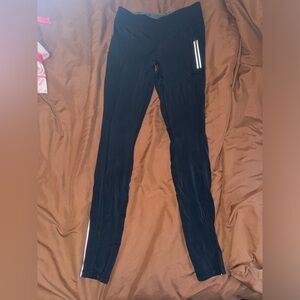 Lululemon full length leggings - size 6